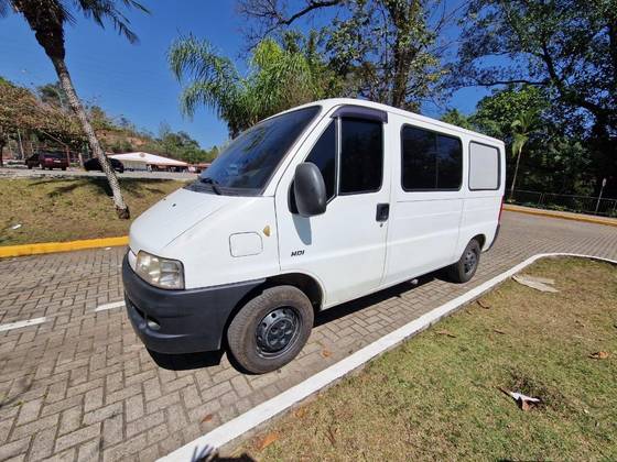 PEUGEOT BOXER 2.8 HDI 330 FURGÃO CURTO 8V DIESEL 3P MANUAL